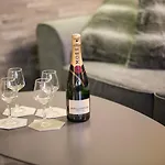 Daire A 1850, 3 Chambres, 6 Pers., Parking - Fr-1-564-42 Courchevel