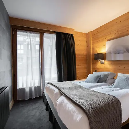 A 1850, 3 Chambres, 6 Pers., Parking - Fr-1-564-42