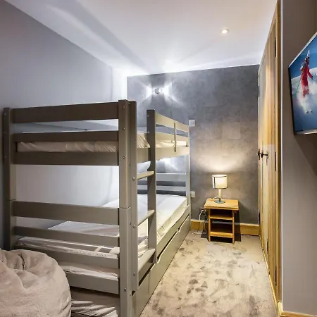 Superbe 80m² Pour 6 A 1850 - 3 Chambres, Parking, Casier A Skis - Fr-1-564-42 * Courchevel