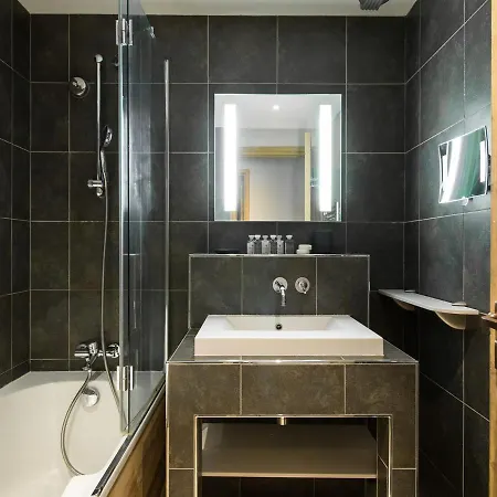 A 1850, 3 Chambres, 6 Pers., Parking - Fr-1-564-42 * Courchevel